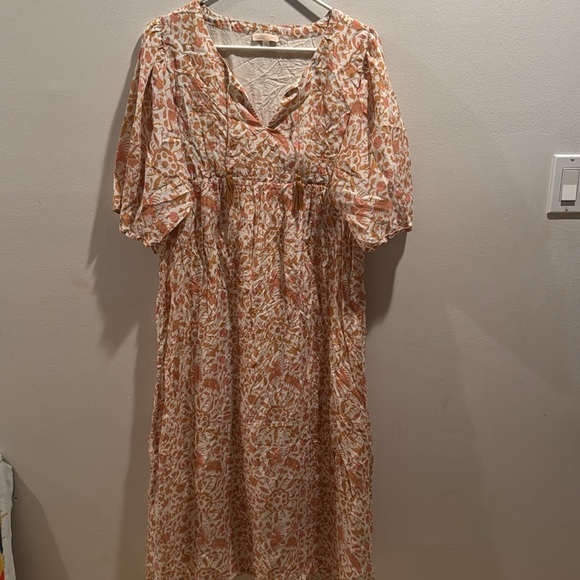 Louise Misha Geranium Floral Cream Maxi Dress M/L - Picture 3 of 9